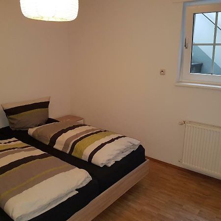 הרדקה Wohnen Im Souterrain Einer Villa מראה חיצוני תמונה