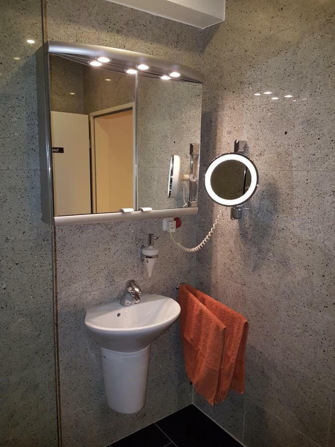 הרדקה Wohnen Im Souterrain Einer Villa מראה חיצוני תמונה