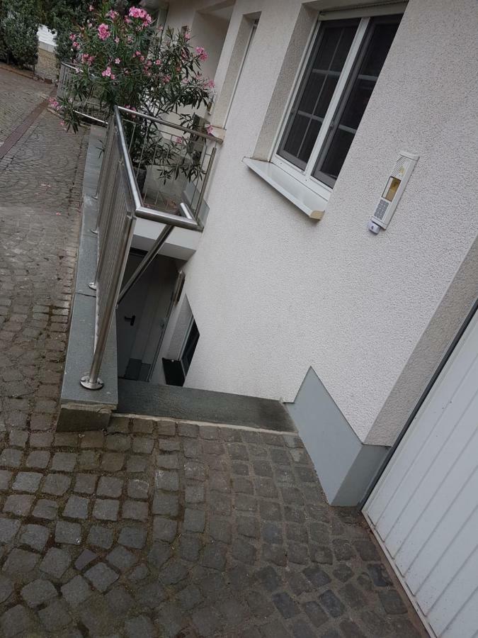 הרדקה Wohnen Im Souterrain Einer Villa מראה חיצוני תמונה