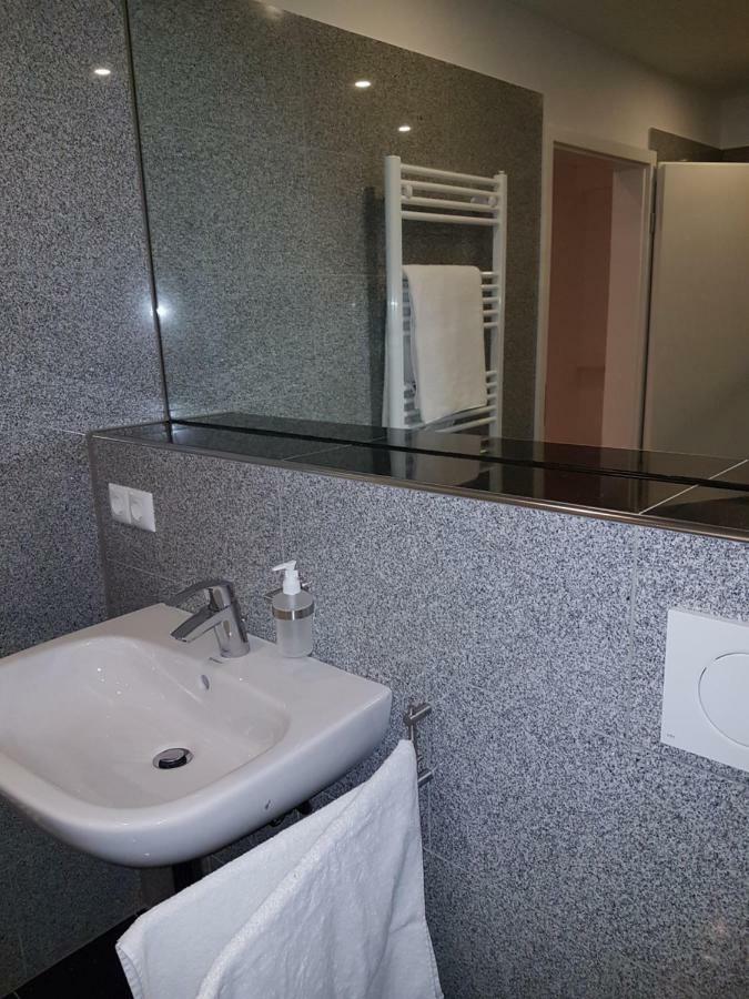 הרדקה Wohnen Im Souterrain Einer Villa מראה חיצוני תמונה