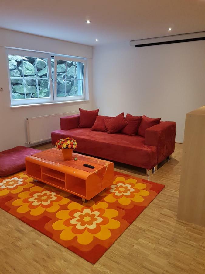 הרדקה Wohnen Im Souterrain Einer Villa מראה חיצוני תמונה